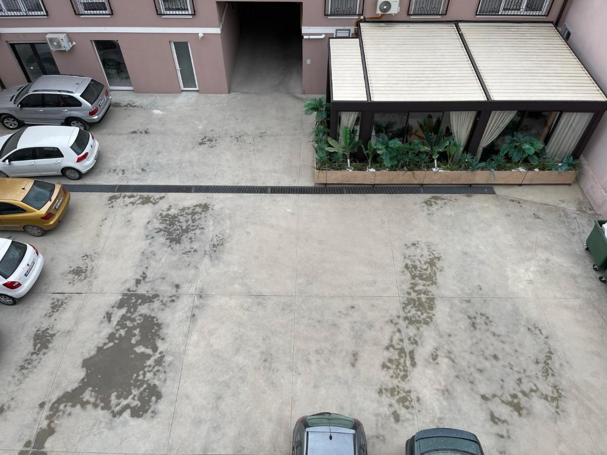 Apartman 1 Apartment สเรมสกา มิโตรวิตซา ภายนอก รูปภาพ